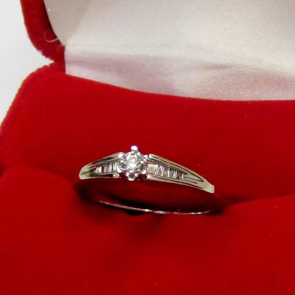 Diamond Promise Ring With Accents 10k White Gold Size 6.25 Genuine Natural Real - Picture 3 of 12